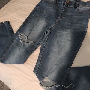 High rise pull up ripped jeggings